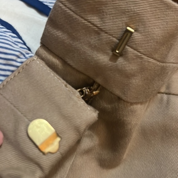 J. Crew Chino Shorts Khaki tan midrise front and back pockets flat front size 4 - Picture 8 of 8